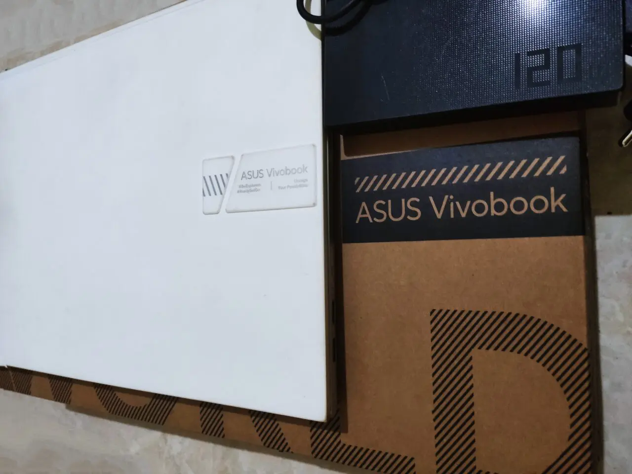 ASUS Vivobook 16X OLED Meteor White dan Charger 120W