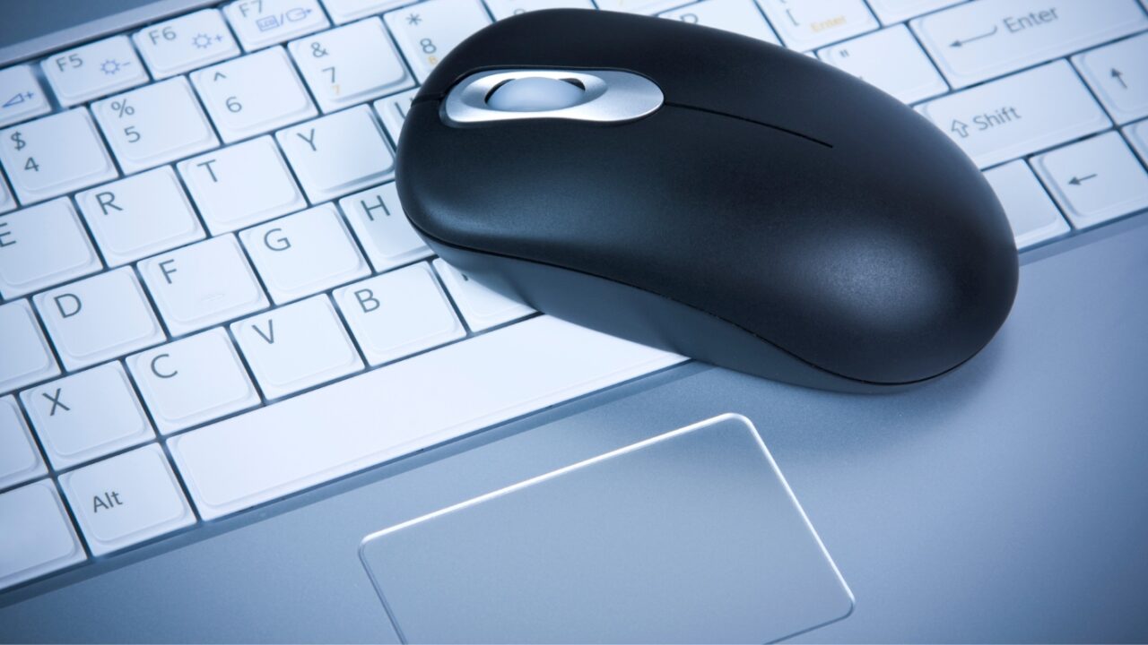 cara mematikan touchpad laptop saat mouse terpasang