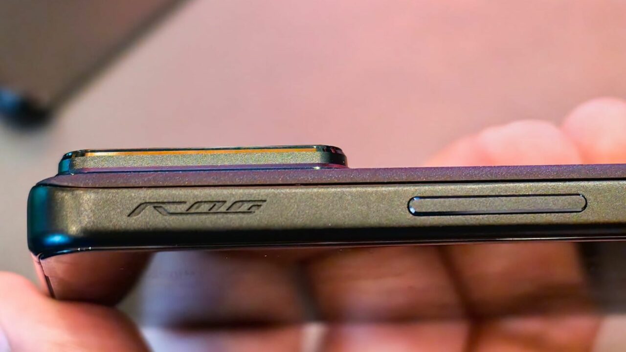 ROG Phone 8