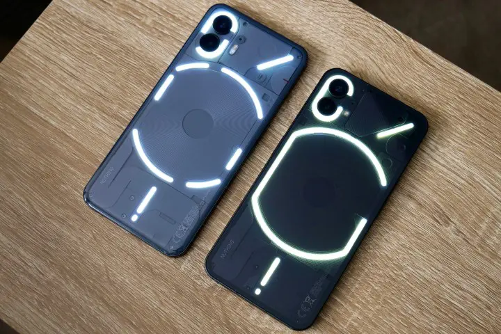 Lampu Glyph Nothing Phone 2 dan Nothing Phone 1.