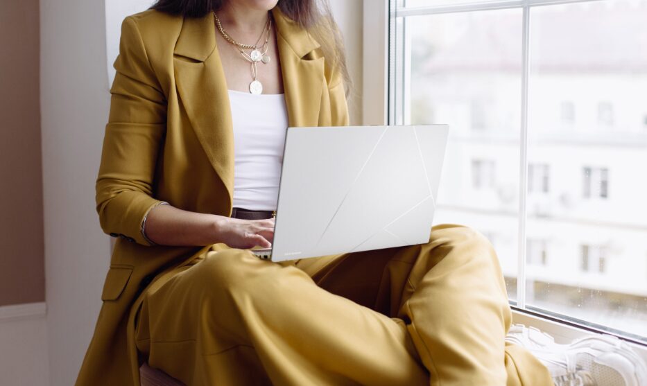 Pengalaman premium ASUS Zenbook 14 OLED (UX3405)