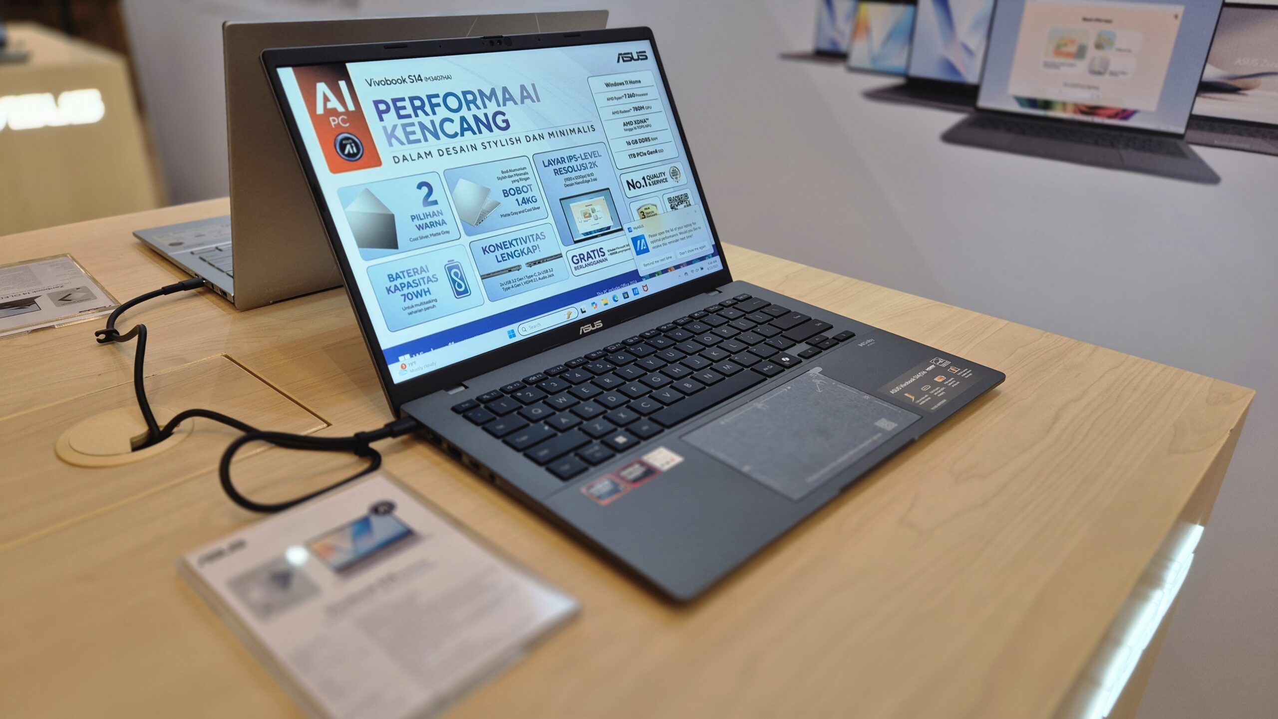 ASUS Vivobook S14 scaled