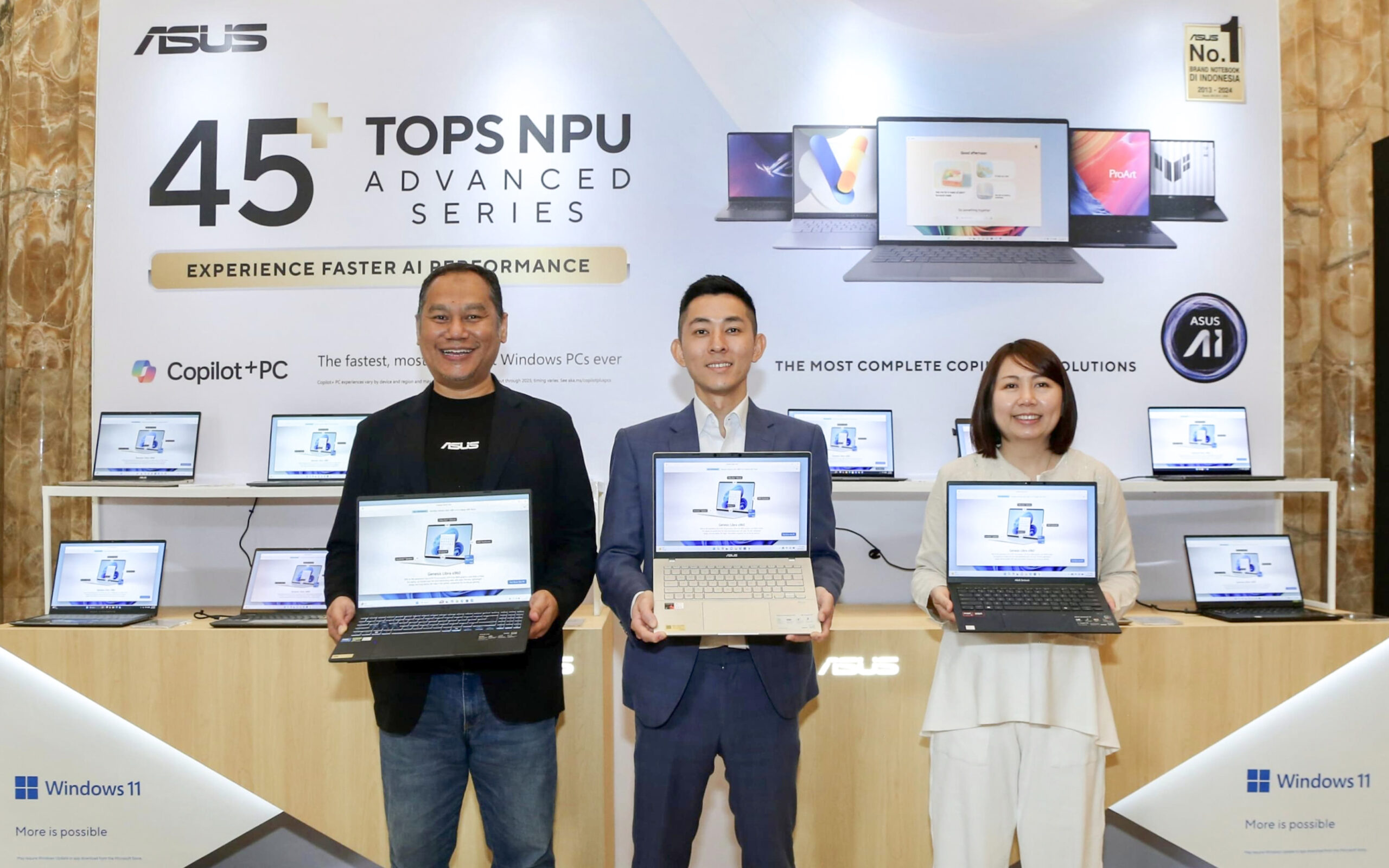 Mas Firman dan Davina ASUS Blogger Gathering scaled